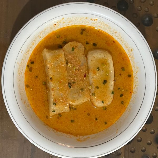 Berkas:Laksan, salah satu makanan khas Palembang.jpg