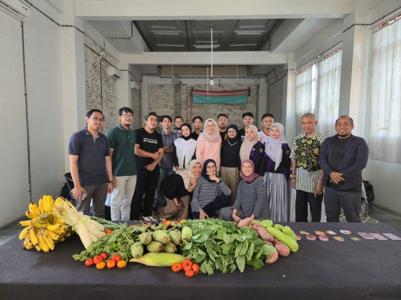 Berkas:Komunitas WikiPangan Sulawesi Selatan saat Pemilihan Kepengurusan.jpg