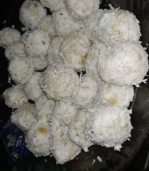 Berkas:ONDE-ONDE .jpg